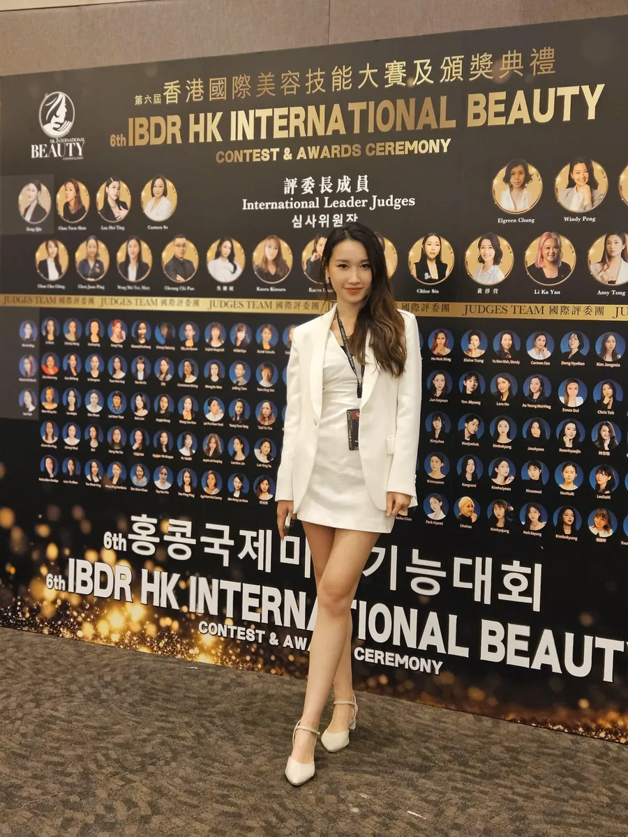 Iris at the IBDR Hong Kong International Beauty Skills Competition 2024 awards ceremony